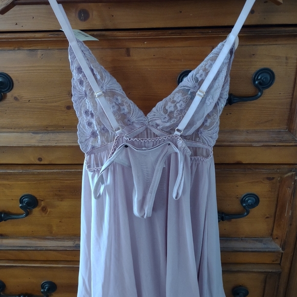 NWT fun and flirty 2 piece lilac lingerie set - Picture 6 of 9